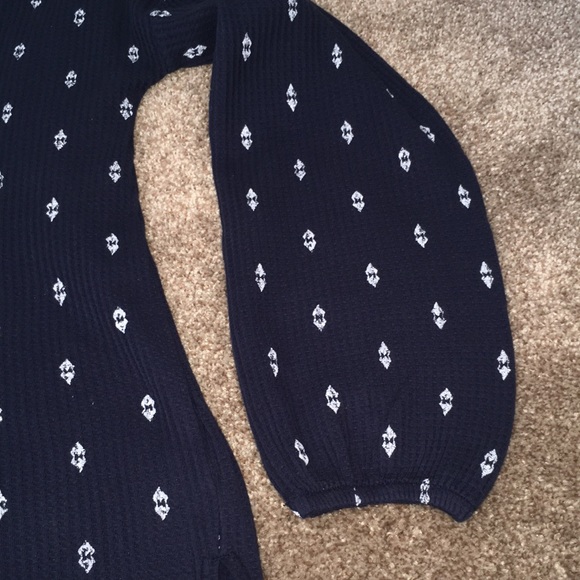 Wonderly-NWT-Lady’s Long Sleeves Top-Size Medium - Picture 10 of 12